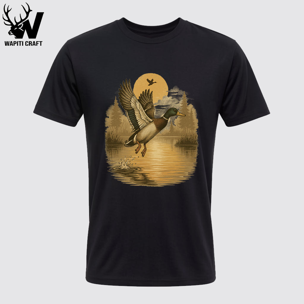 Fly True at Dusk - Mallard Duck Retro T-Shirt